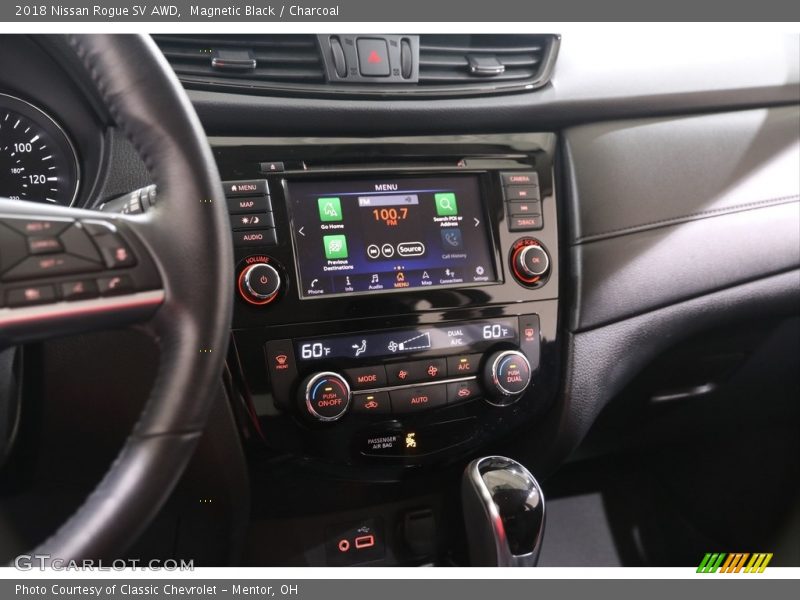 Magnetic Black / Charcoal 2018 Nissan Rogue SV AWD