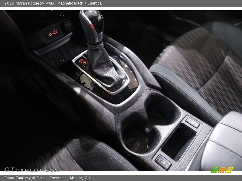 Magnetic Black / Charcoal 2018 Nissan Rogue SV AWD