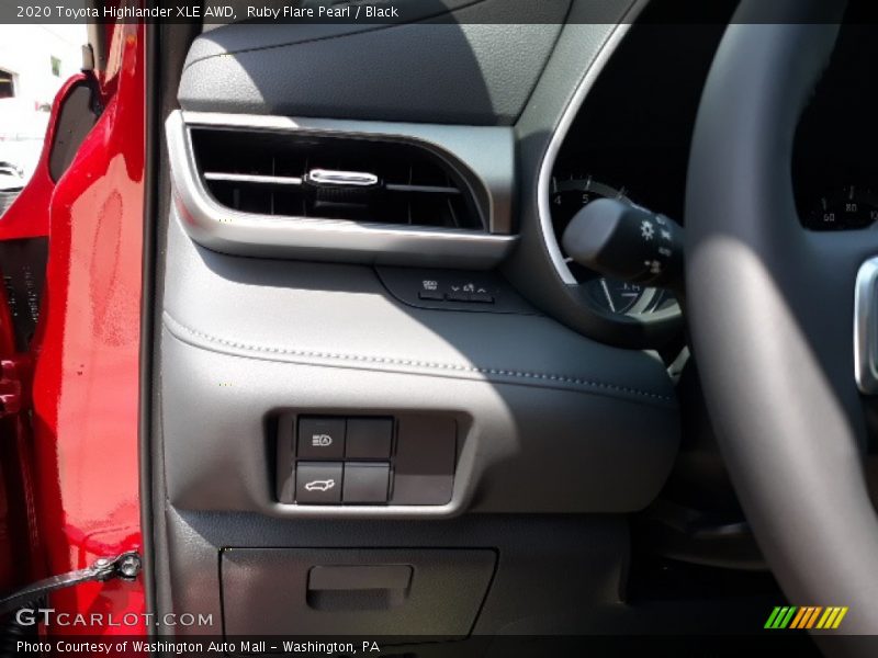 Ruby Flare Pearl / Black 2020 Toyota Highlander XLE AWD