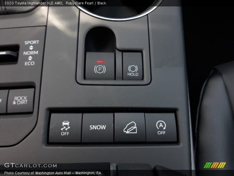 Ruby Flare Pearl / Black 2020 Toyota Highlander XLE AWD