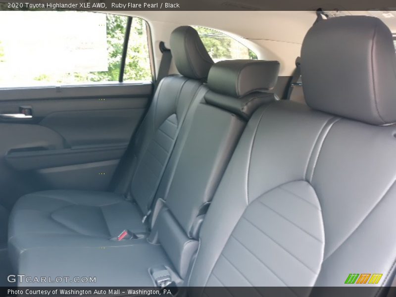 Ruby Flare Pearl / Black 2020 Toyota Highlander XLE AWD