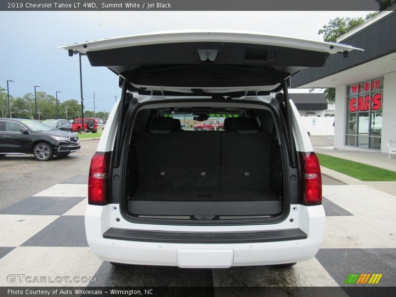 Summit White / Jet Black 2019 Chevrolet Tahoe LT 4WD