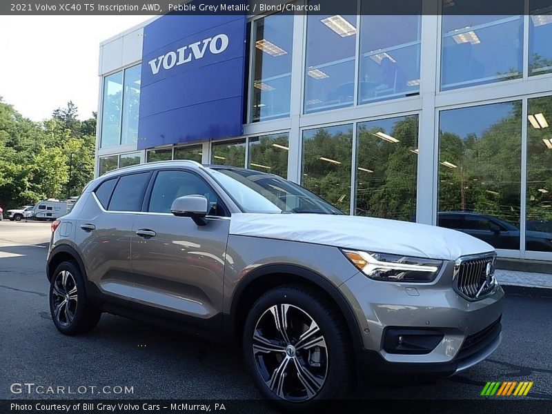 Pebble Grey Metallic / Blond/Charcoal 2021 Volvo XC40 T5 Inscription AWD