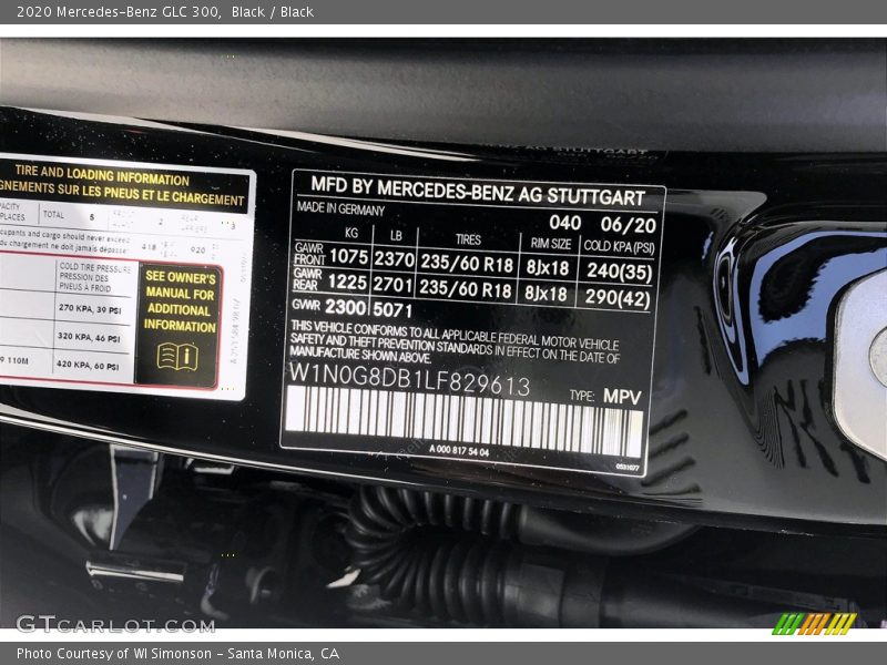 Black / Black 2020 Mercedes-Benz GLC 300