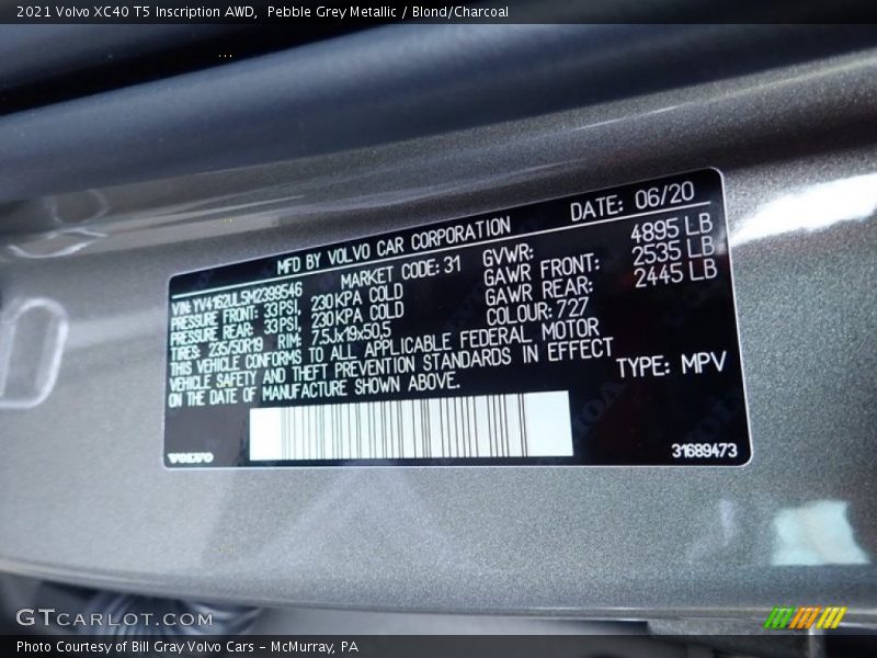 Pebble Grey Metallic / Blond/Charcoal 2021 Volvo XC40 T5 Inscription AWD