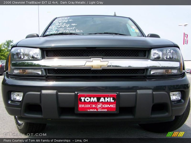 Dark Gray Metallic / Light Gray 2006 Chevrolet TrailBlazer EXT LS 4x4