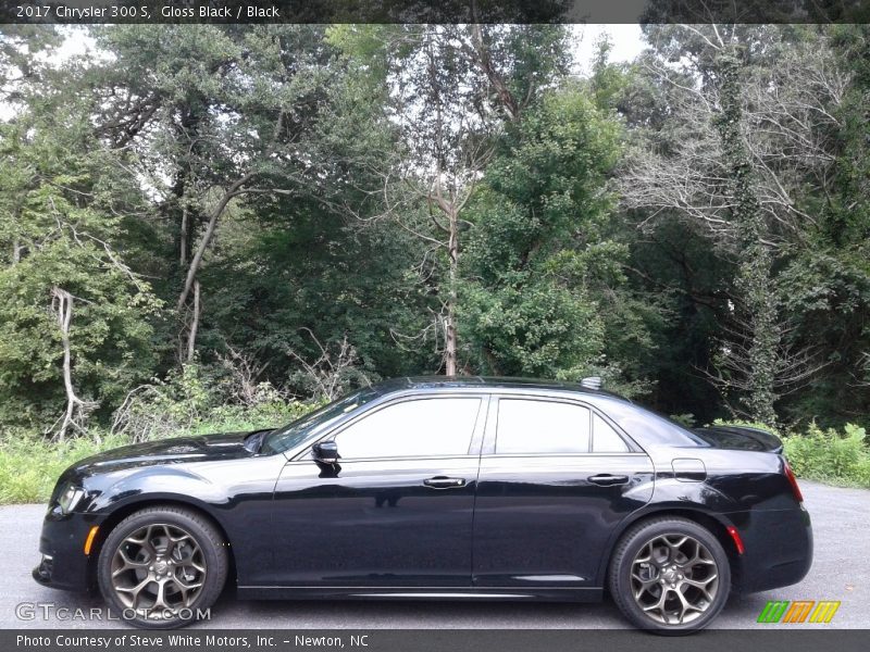 Gloss Black / Black 2017 Chrysler 300 S