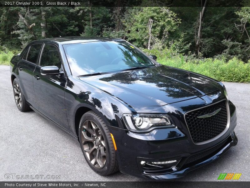 Gloss Black / Black 2017 Chrysler 300 S