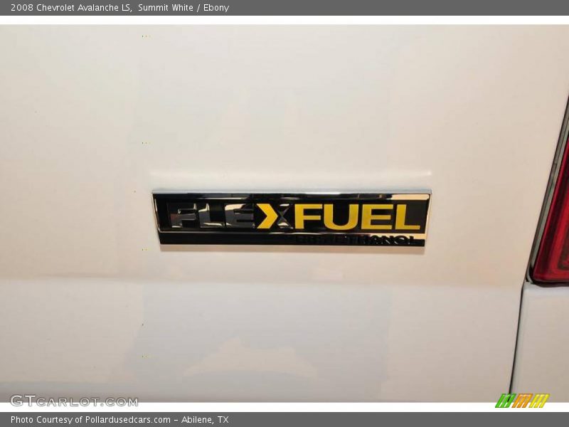 Summit White / Ebony 2008 Chevrolet Avalanche LS