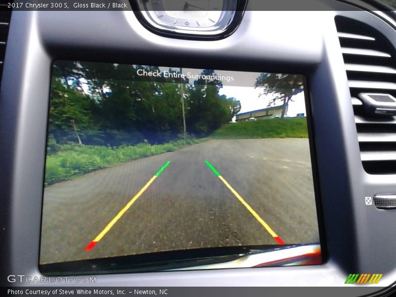 Gloss Black / Black 2017 Chrysler 300 S