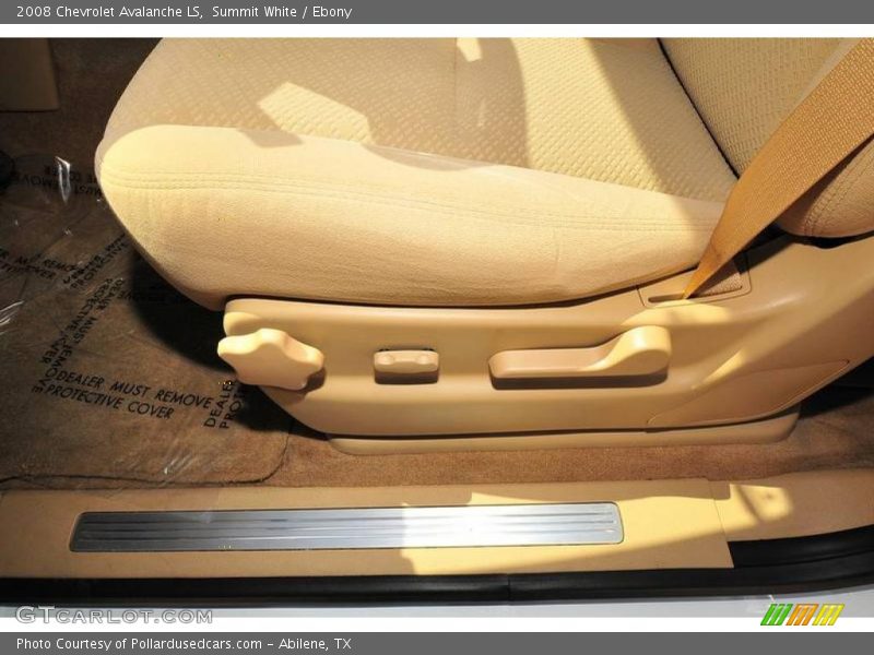 Summit White / Ebony 2008 Chevrolet Avalanche LS