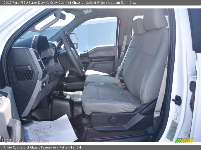 Oxford White / Medium Earth Gray 2017 Ford F350 Super Duty XL Crew Cab 4x4 Chassis