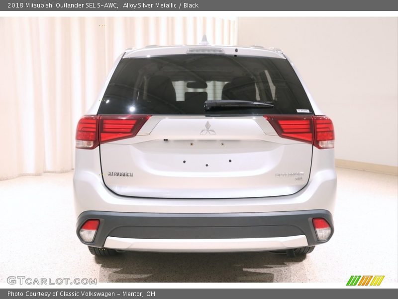 Alloy Silver Metallic / Black 2018 Mitsubishi Outlander SEL S-AWC