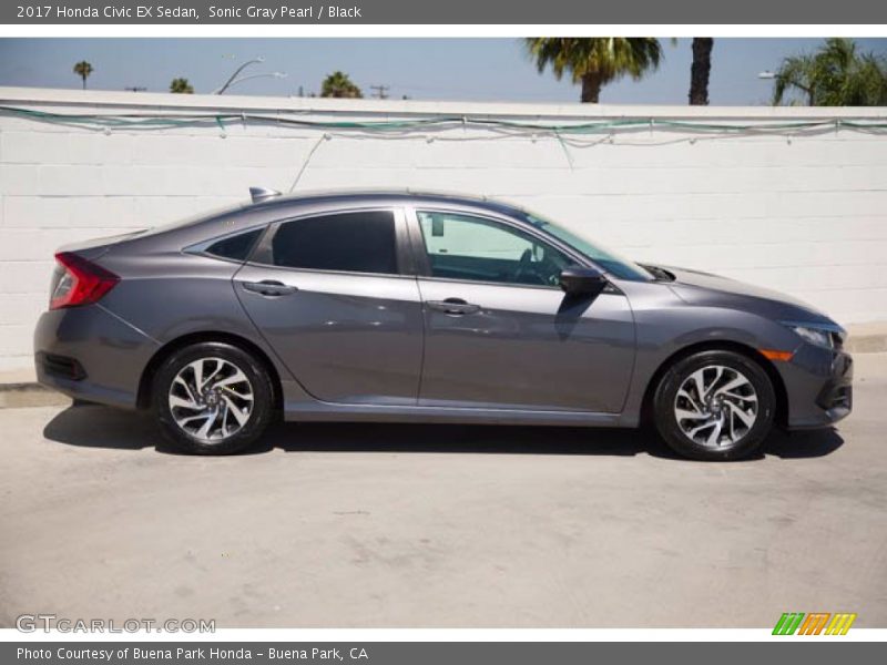 Sonic Gray Pearl / Black 2017 Honda Civic EX Sedan