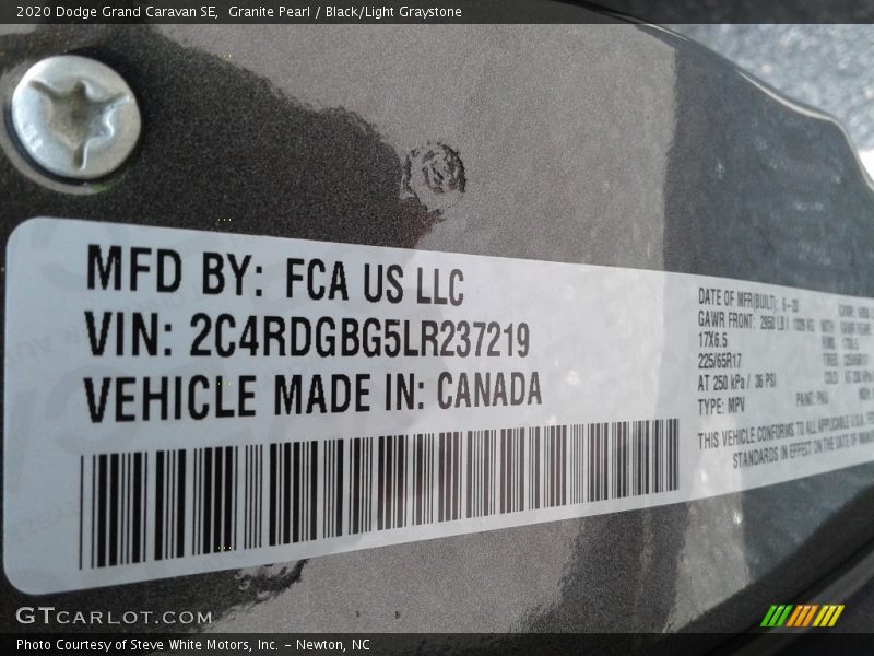 Granite Pearl / Black/Light Graystone 2020 Dodge Grand Caravan SE