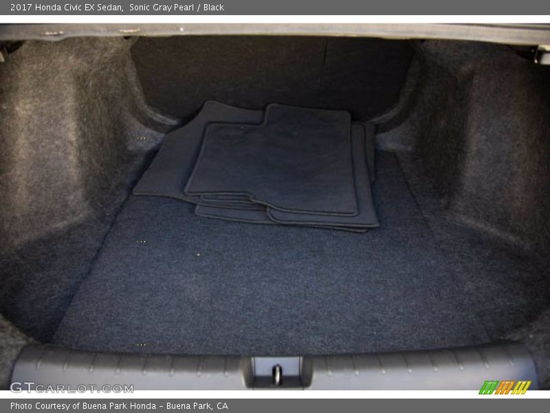 Sonic Gray Pearl / Black 2017 Honda Civic EX Sedan