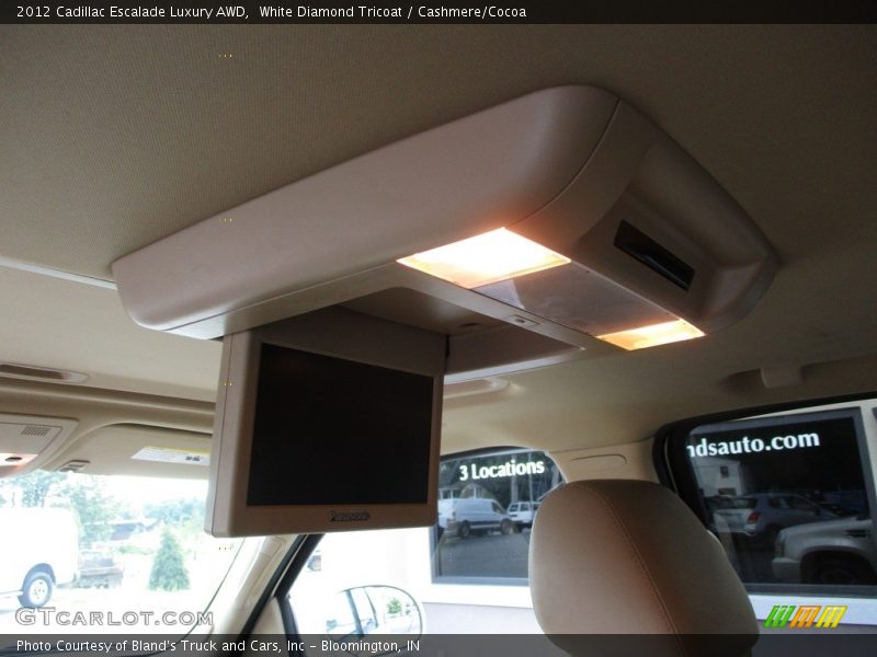 White Diamond Tricoat / Cashmere/Cocoa 2012 Cadillac Escalade Luxury AWD