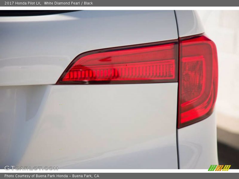 White Diamond Pearl / Black 2017 Honda Pilot LX