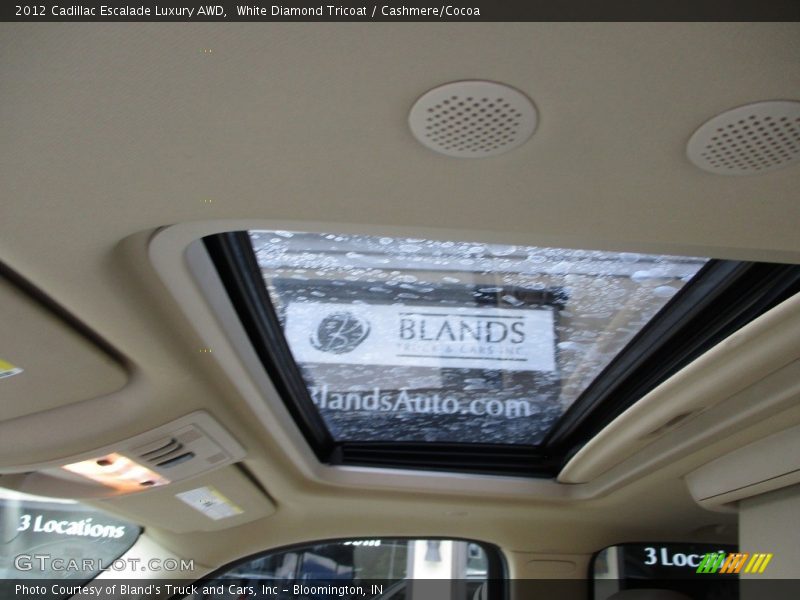 White Diamond Tricoat / Cashmere/Cocoa 2012 Cadillac Escalade Luxury AWD