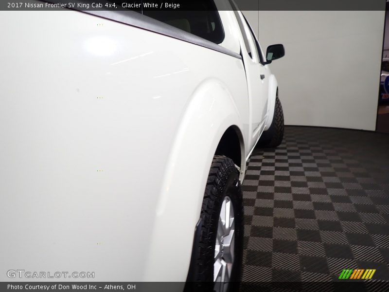 Glacier White / Beige 2017 Nissan Frontier SV King Cab 4x4