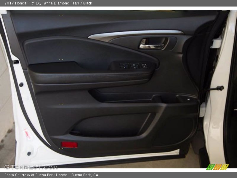 White Diamond Pearl / Black 2017 Honda Pilot LX
