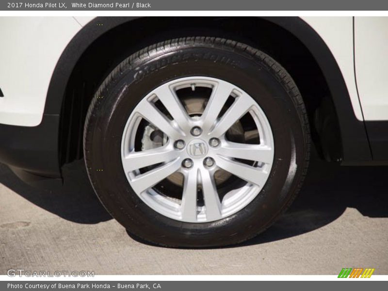 White Diamond Pearl / Black 2017 Honda Pilot LX