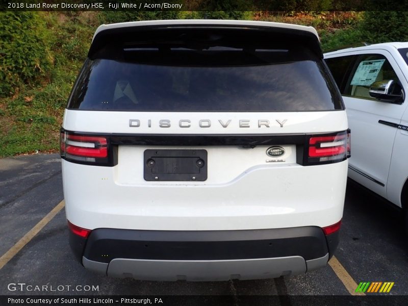 Fuji White / Acorn/Ebony 2018 Land Rover Discovery HSE
