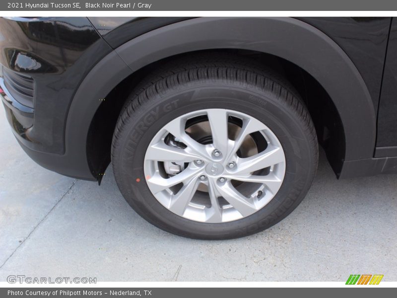 Black Noir Pearl / Gray 2021 Hyundai Tucson SE