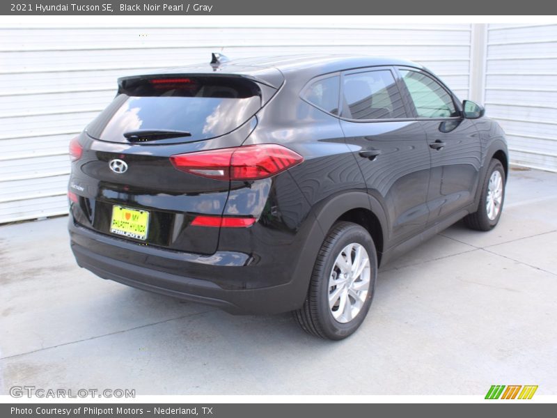 Black Noir Pearl / Gray 2021 Hyundai Tucson SE