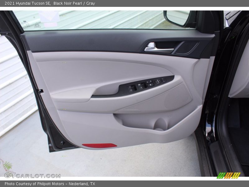 Black Noir Pearl / Gray 2021 Hyundai Tucson SE