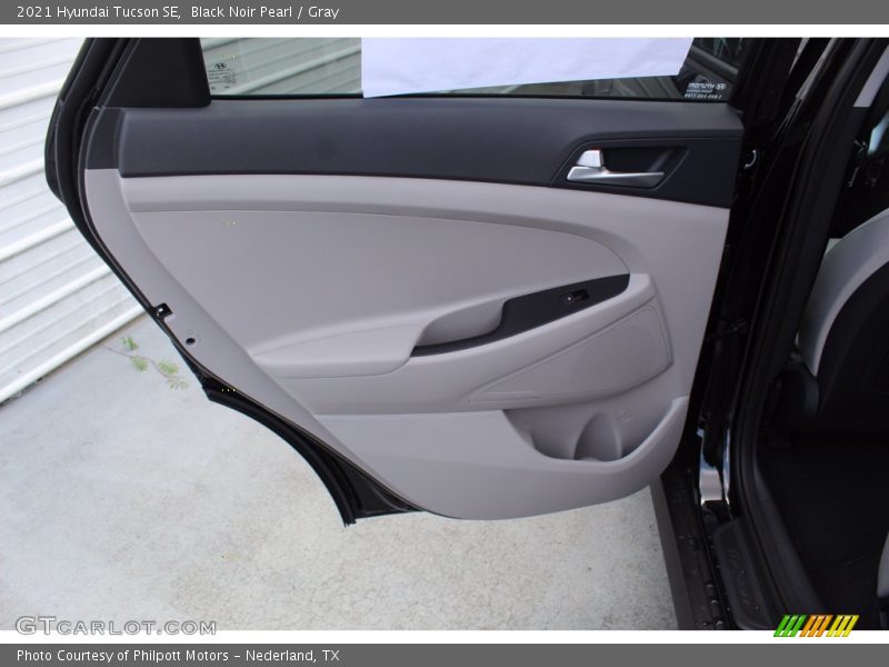 Black Noir Pearl / Gray 2021 Hyundai Tucson SE