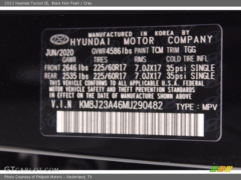 Black Noir Pearl / Gray 2021 Hyundai Tucson SE