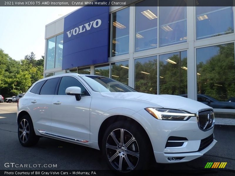 Front 3/4 View of 2021 XC60 T5 AWD Inscription