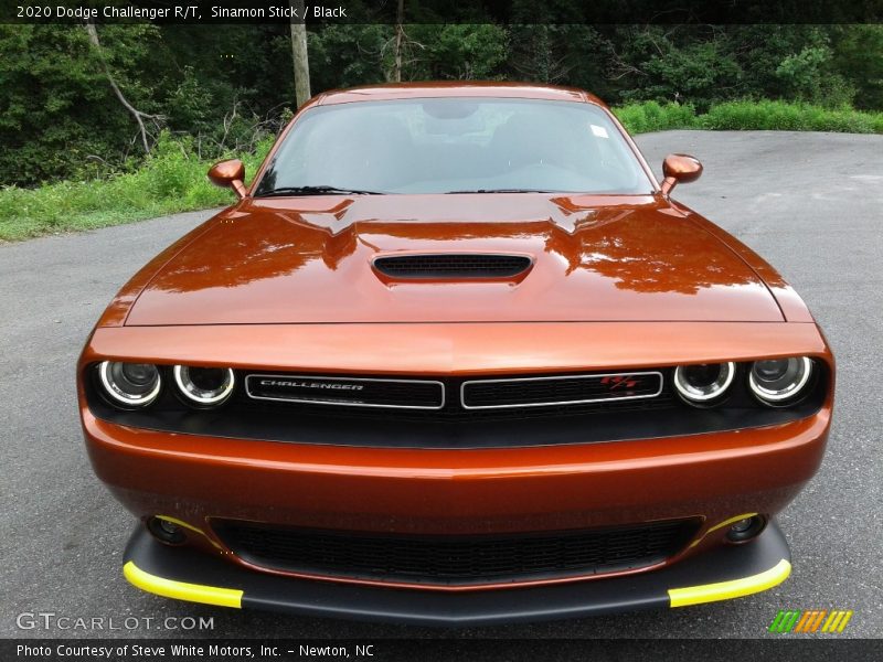 Sinamon Stick / Black 2020 Dodge Challenger R/T