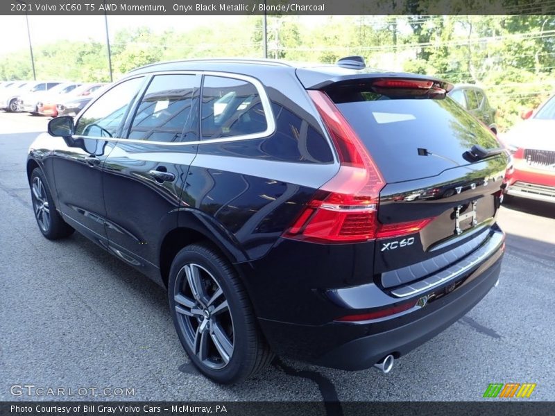 Onyx Black Metallic / Blonde/Charcoal 2021 Volvo XC60 T5 AWD Momentum