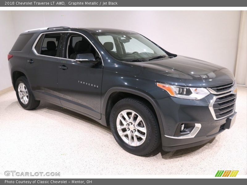 Graphite Metallic / Jet Black 2018 Chevrolet Traverse LT AWD