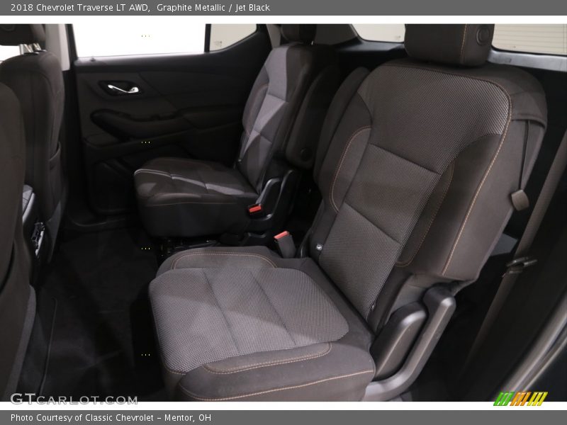 Graphite Metallic / Jet Black 2018 Chevrolet Traverse LT AWD