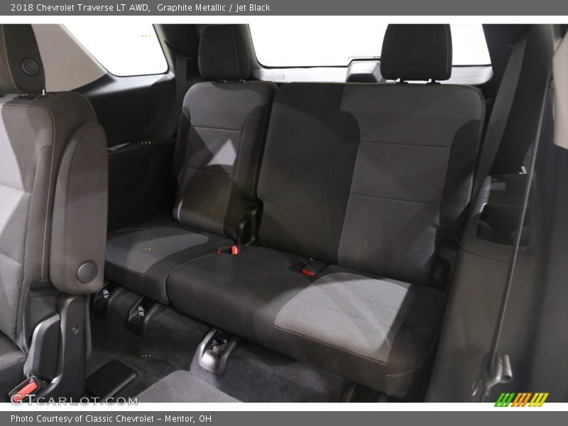 Graphite Metallic / Jet Black 2018 Chevrolet Traverse LT AWD