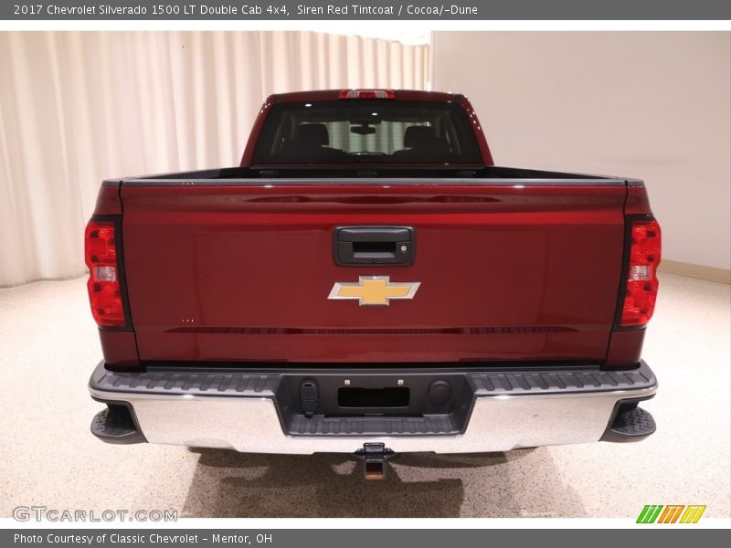 Siren Red Tintcoat / Cocoa/­Dune 2017 Chevrolet Silverado 1500 LT Double Cab 4x4