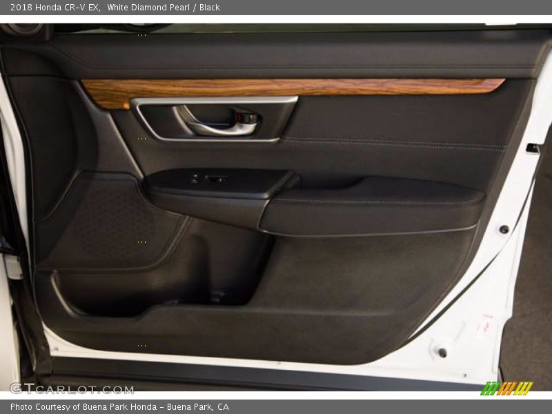 White Diamond Pearl / Black 2018 Honda CR-V EX