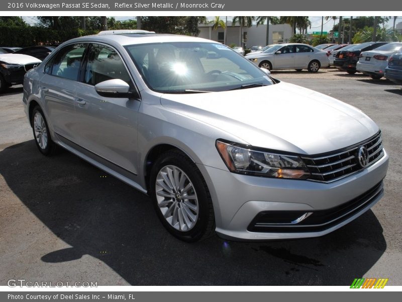  2016 Passat SE Sedan Reflex Silver Metallic