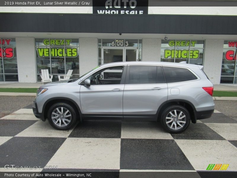 Lunar Silver Metallic / Gray 2019 Honda Pilot EX