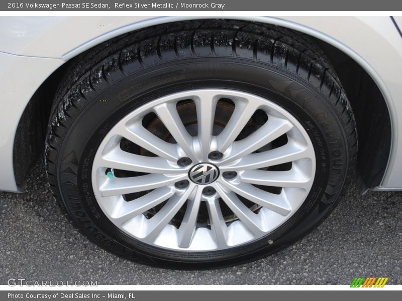  2016 Passat SE Sedan Wheel