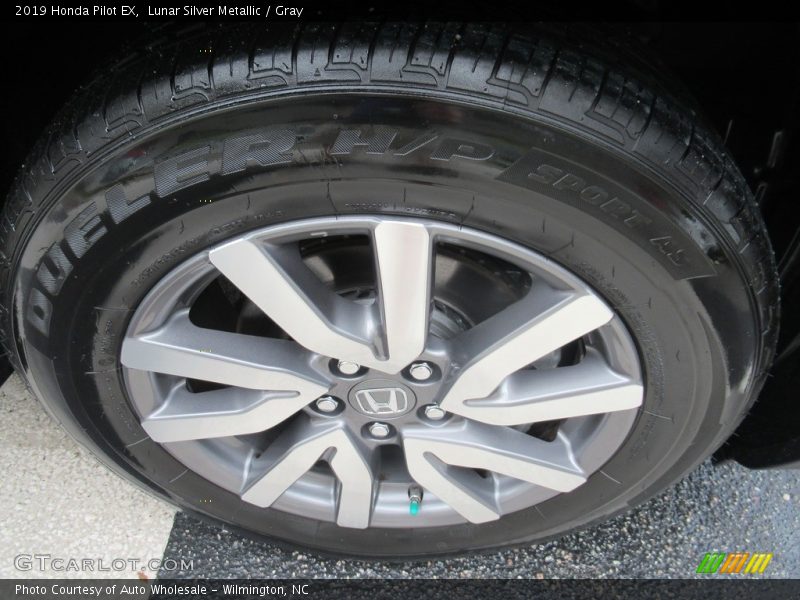 Lunar Silver Metallic / Gray 2019 Honda Pilot EX