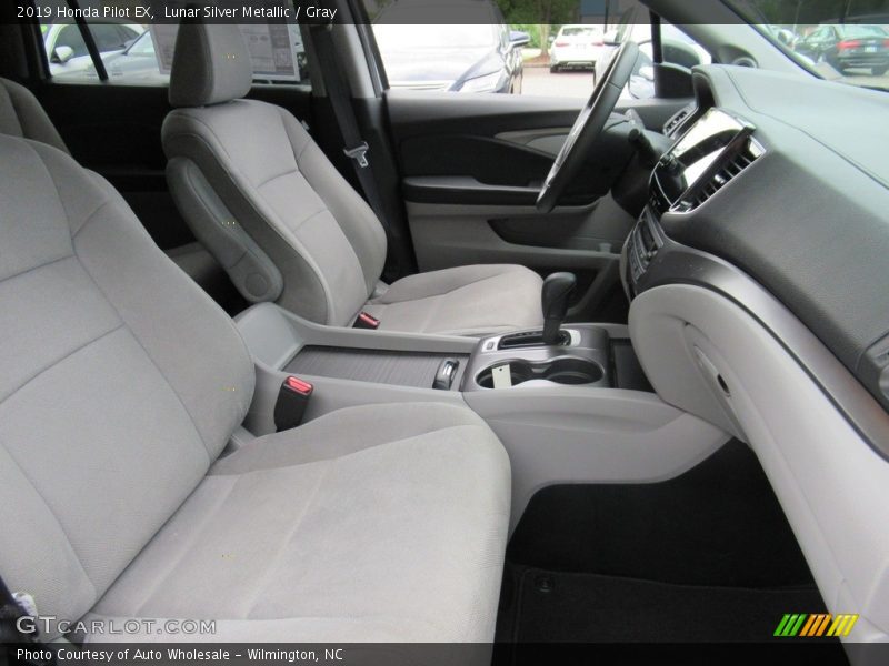 Lunar Silver Metallic / Gray 2019 Honda Pilot EX