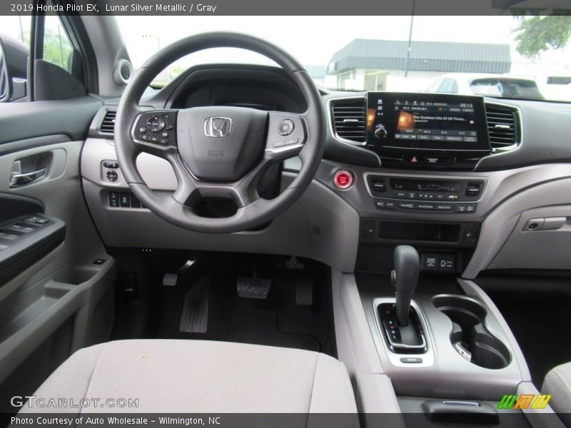 Lunar Silver Metallic / Gray 2019 Honda Pilot EX