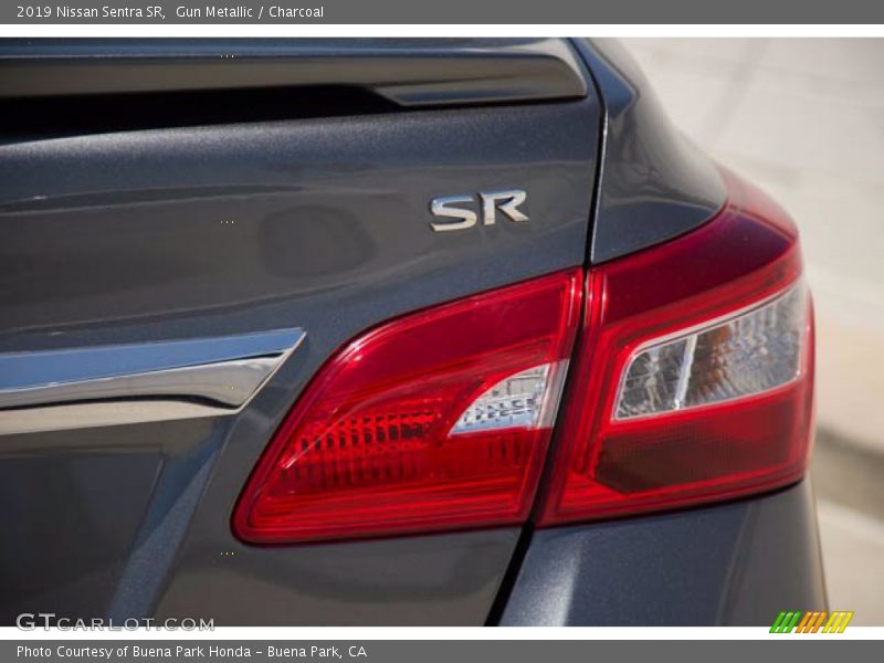 Gun Metallic / Charcoal 2019 Nissan Sentra SR