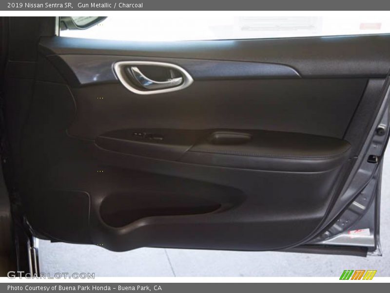 Gun Metallic / Charcoal 2019 Nissan Sentra SR