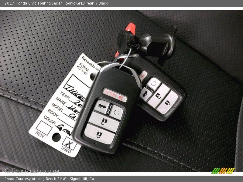 Sonic Gray Pearl / Black 2017 Honda Civic Touring Sedan