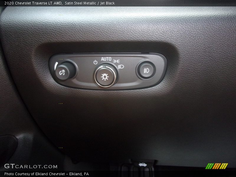 Satin Steel Metallic / Jet Black 2020 Chevrolet Traverse LT AWD